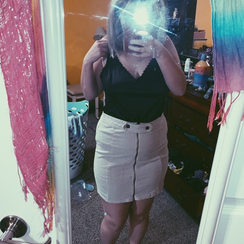 corduroy skirt, zip up